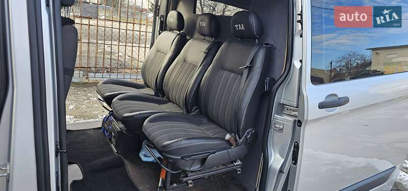 Вантажний фургон Ford Transit Custom 2015 в Запоріжжі