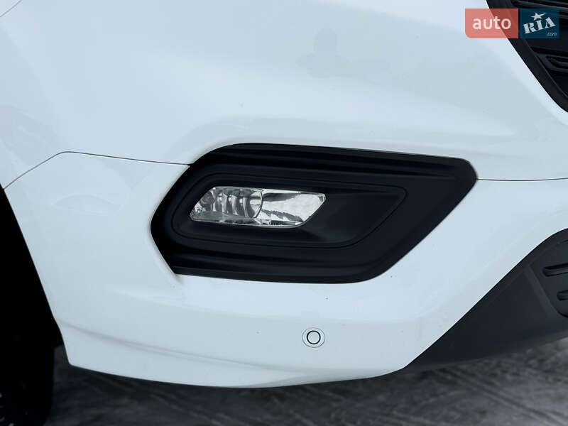 Грузовой фургон Ford Transit Custom 2021 в Киеве фото 25 Грузовой фургон Ford Transit Custom 2021 в Киеве