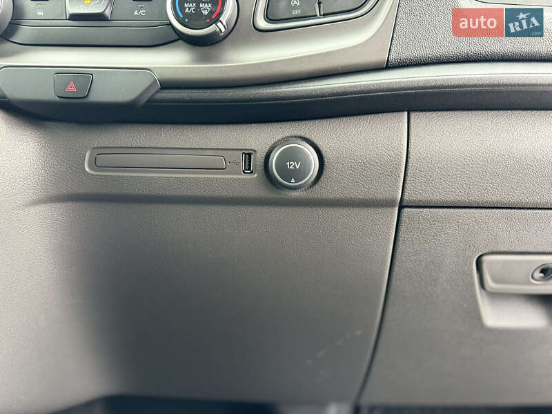 Грузовой фургон Ford Transit Custom 2021 в Киеве фото 73 Грузовой фургон Ford Transit Custom 2021 в Киеве