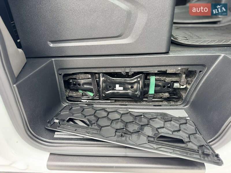 Грузовой фургон Ford Transit Custom 2021 в Киеве фото 80 Грузовой фургон Ford Transit Custom 2021 в Киеве