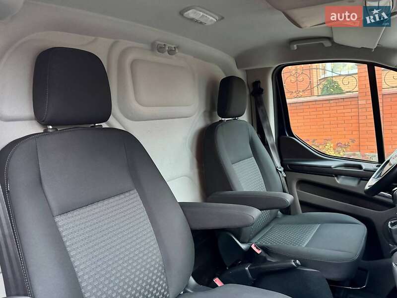 Вантажний фургон Ford Transit Custom 2020 в Вінниці