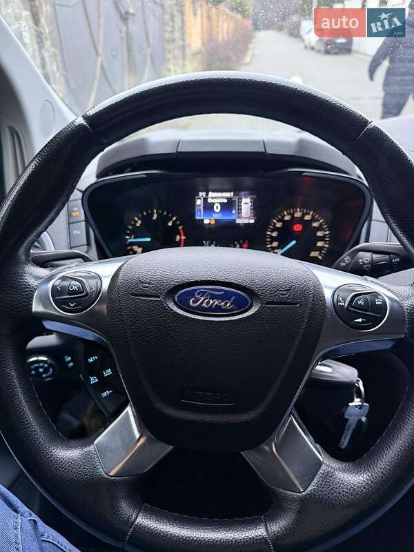 Грузовой фургон Ford Transit Custom 2016 в Ужгороде
