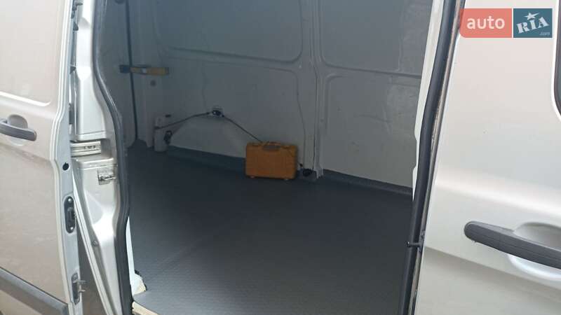 Грузовой фургон Ford Transit Custom 2015 в Киеве