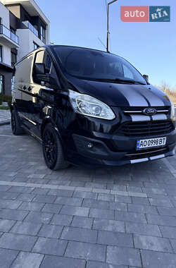 Вантажний фургон Ford Transit Custom 2016 в Ужгороді