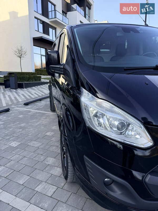 Грузовой фургон Ford Transit Custom 2016 в Ужгороде