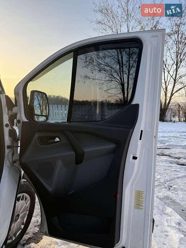 Минивэн Ford Transit Custom 2013 в Киеве