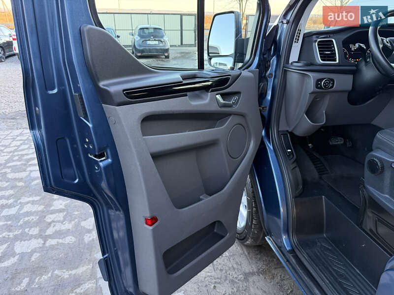 Минивэн Ford Transit Custom 2020 в Дубно