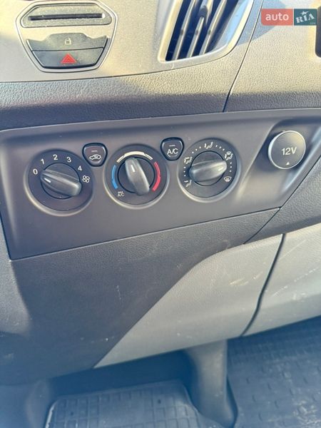 Грузовой фургон Ford Transit Custom 2016 в Киеве