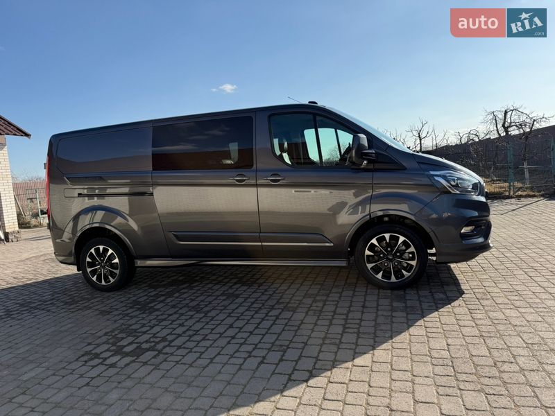 Вантажопасажирський фургон Ford Transit Custom 2020 в Києві