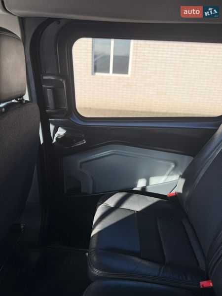 Вантажопасажирський фургон Ford Transit Custom 2020 в Києві