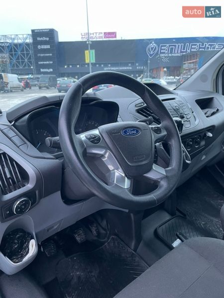 Вантажний фургон Ford Transit Custom 2015 в Києві
