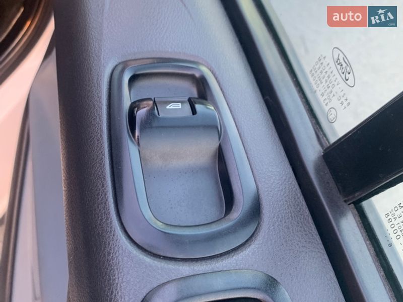 Грузовой фургон Ford Transit Custom 2016 в Вараше