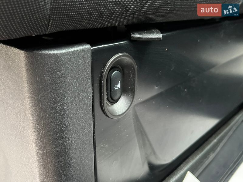 Микроавтобус грузовой (до 3,5т) Ford Transit Custom 2016 в Львове фото 28 Микроавтобус грузовой (до 3,5т) Ford Transit Custom 2016 в Львове