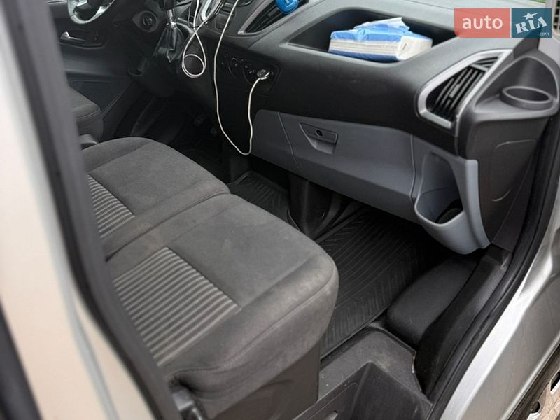Грузовой фургон Ford Transit Custom 2015 в Киеве