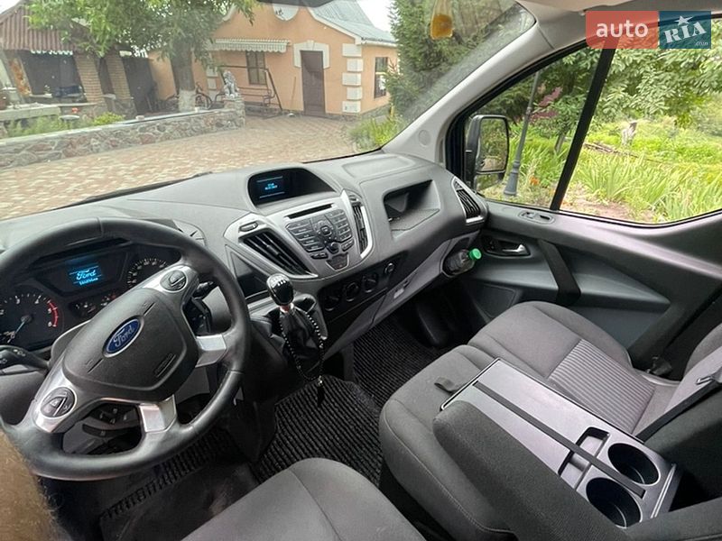 Вантажний фургон Ford Transit Custom 2015 в Києві