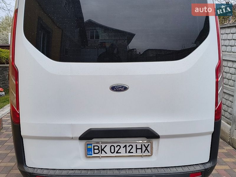 Минивэн Ford Transit Custom 2014 в Дубно