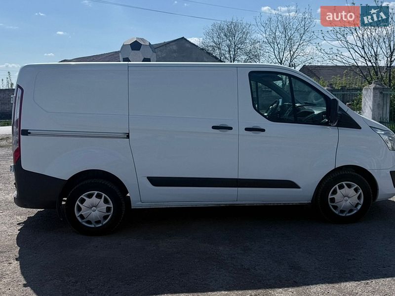 Грузовой фургон Ford Transit Custom 2017 в Хоросткове