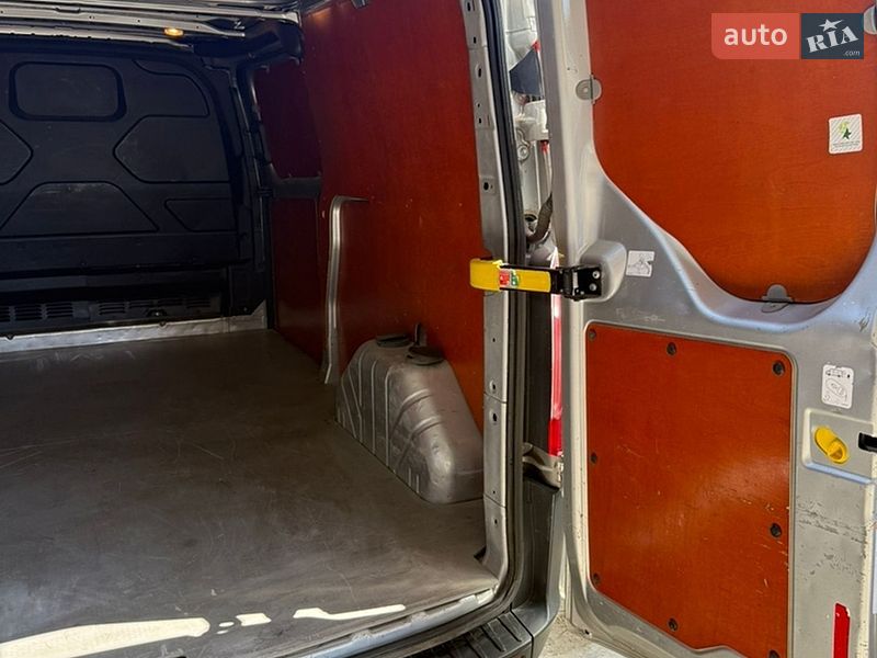 Грузовой фургон Ford Transit Custom 2015 в Киеве