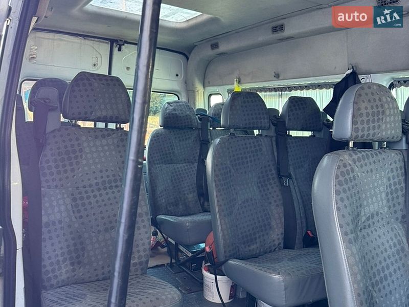 Минивэн Ford Transit Custom 2012 в Ужгороде