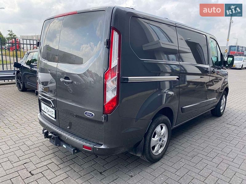Вантажний фургон Ford Transit Custom 2017 в Калуші