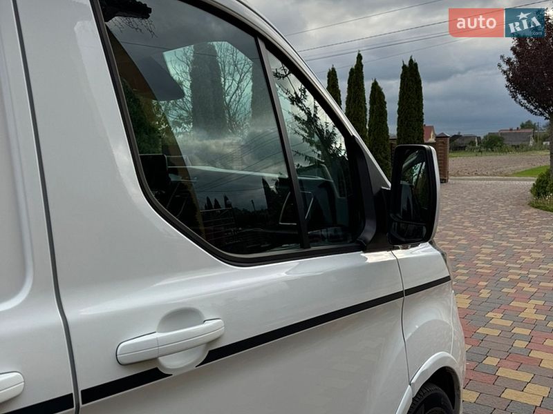 Микроавтобус грузовой (до 3,5т) Ford Transit Custom 2020 в Луцке