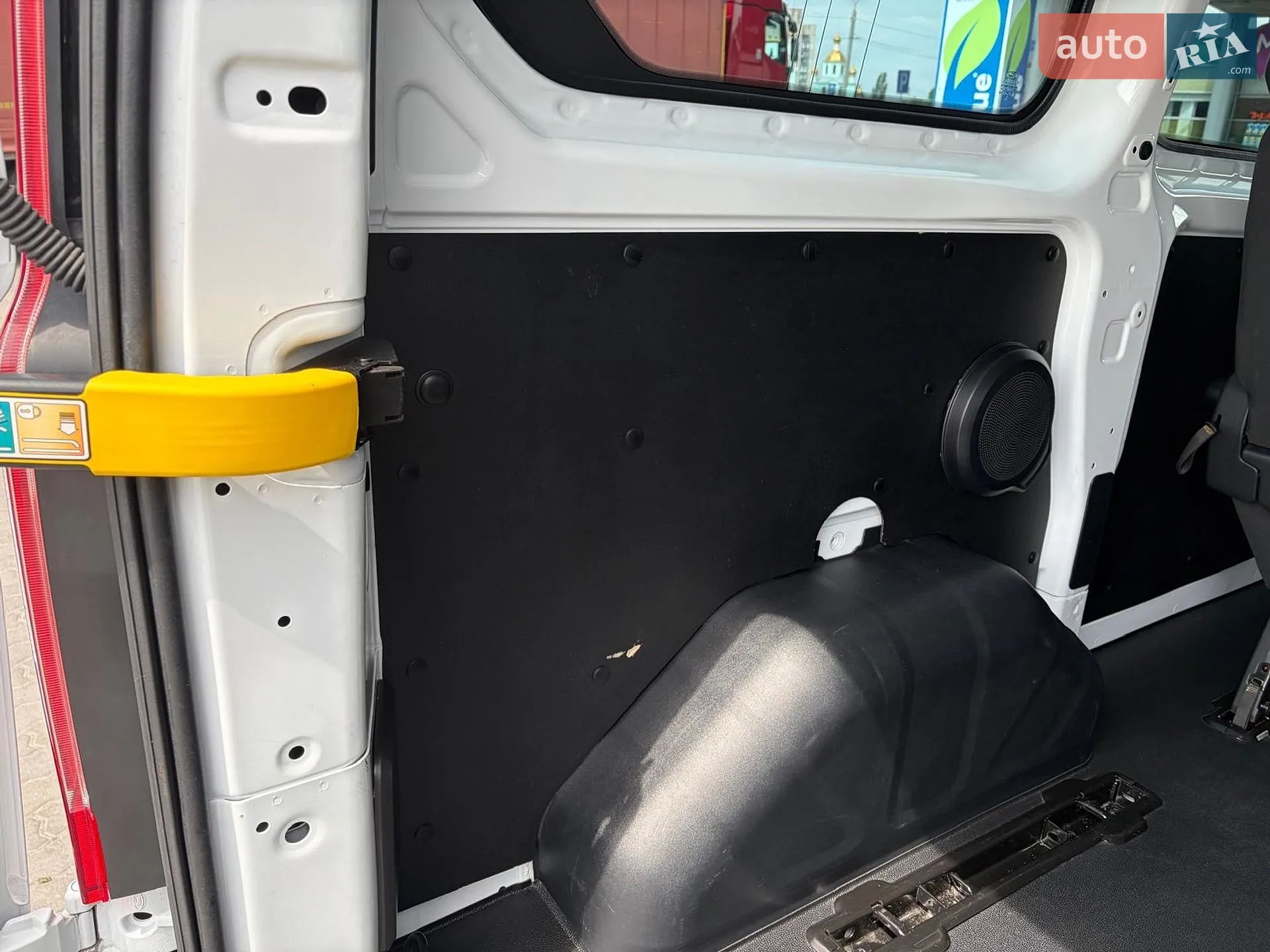 2019 Ford Transit Connect - мініатюра 16
