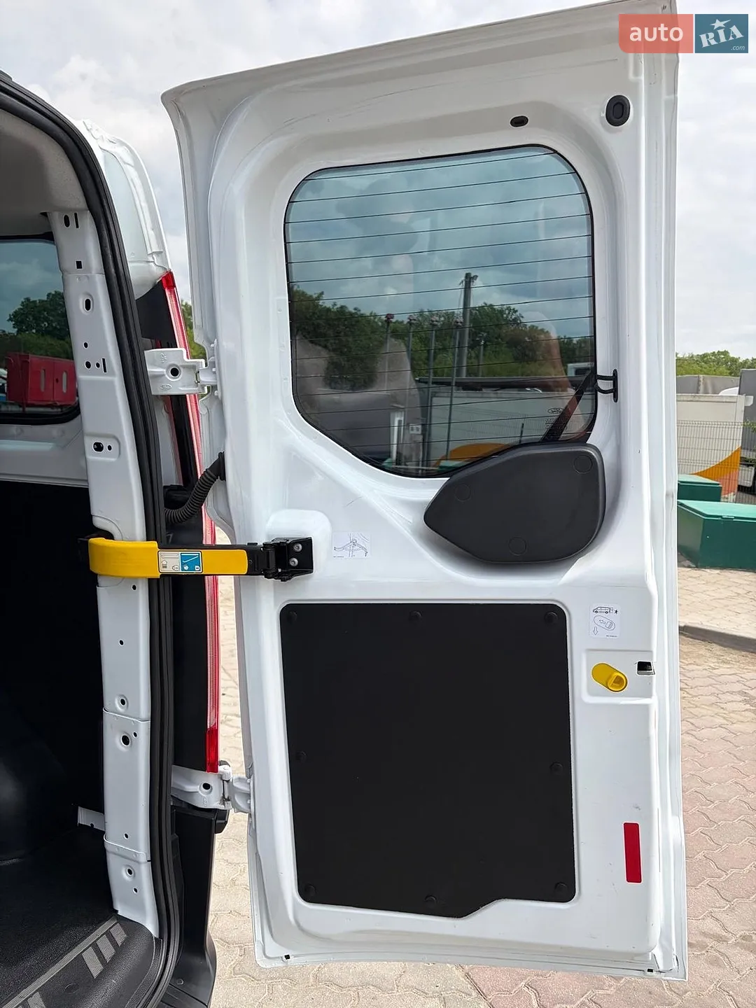 2019 Ford Transit Connect - мініатюра 17