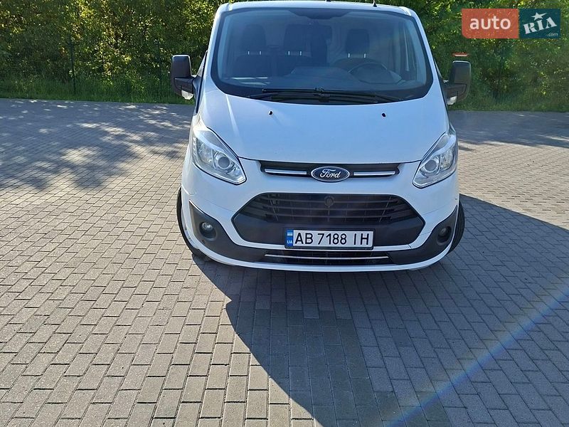 Вантажний фургон Ford Transit Custom 2017 в Вінниці