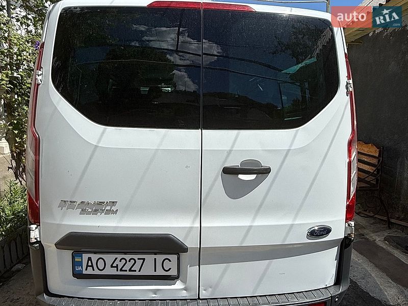 Мінівен Ford Transit Custom 2016 в Мукачевому