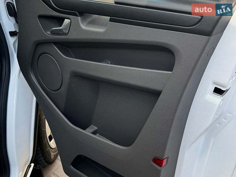Грузовой фургон Ford Transit Custom 2023 в Бродах