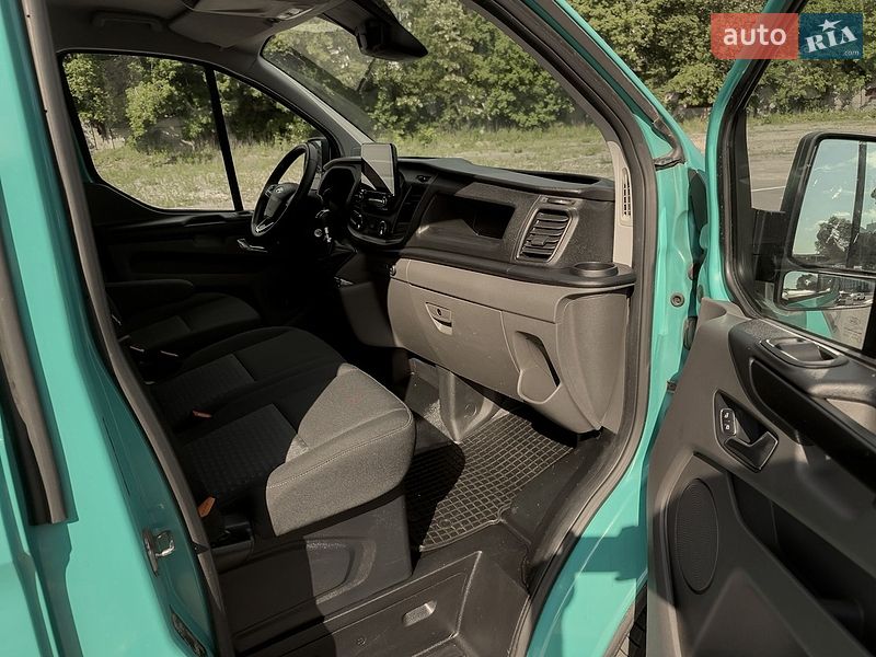 Микроавтобус грузовой (до 3,5т) Ford Transit Custom 2018 в Киеве