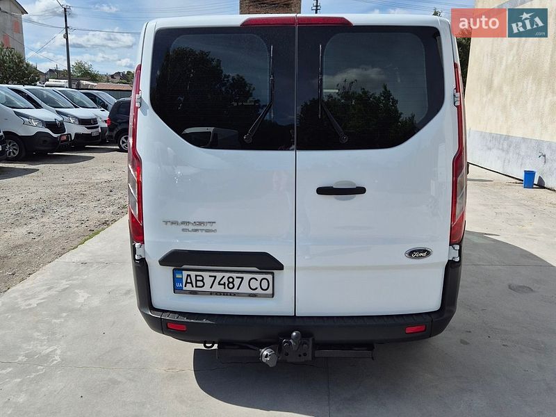 Минивэн Ford Transit Custom 2015 в Дубно