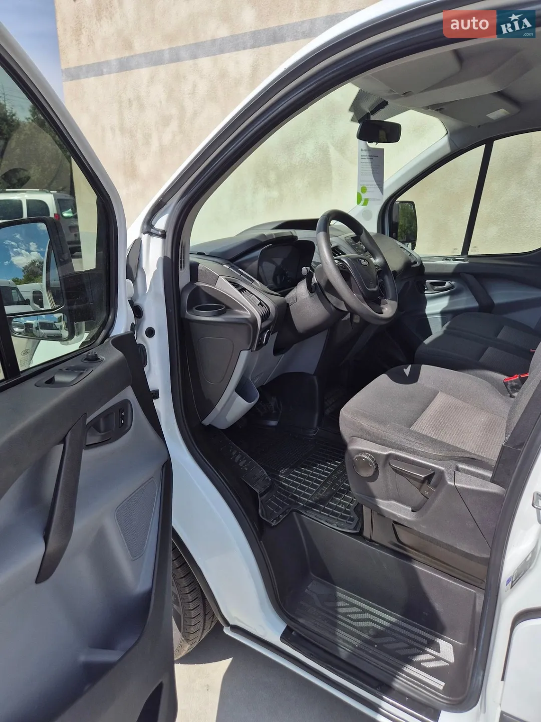 2015 Ford Transit Connect - мініатюра 8