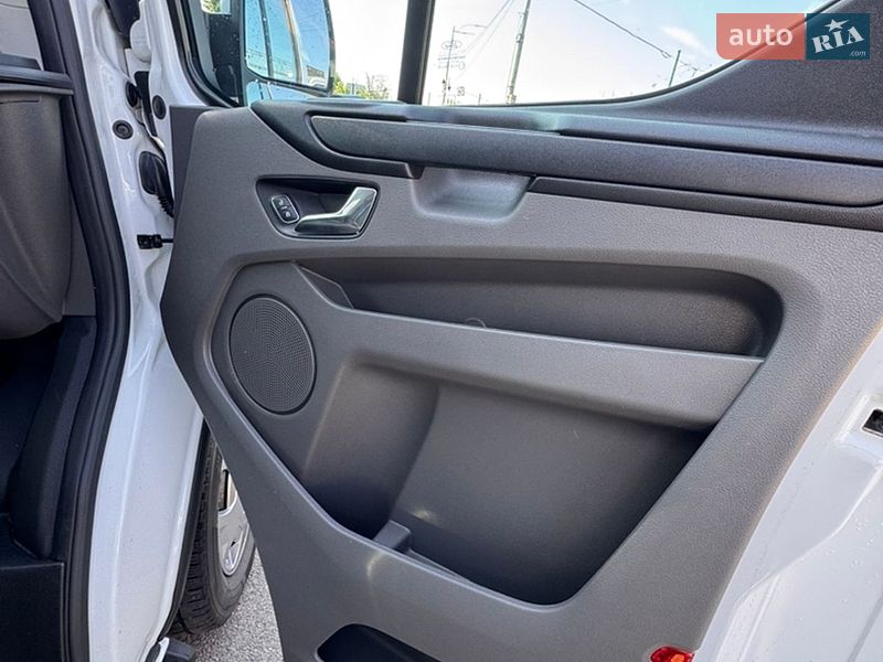 Вантажний фургон Ford Transit Custom 2022 в Києві