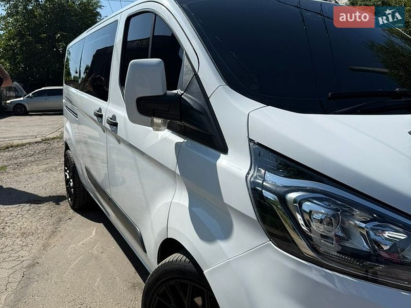 Мінівен Ford Transit Custom 2018 в Чернівцях