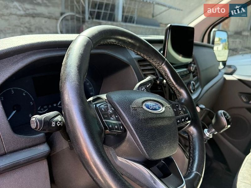 Мінівен Ford Transit Custom 2018 в Чернівцях