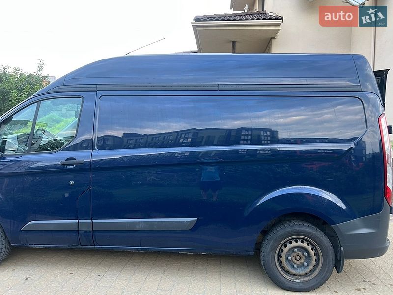 Вантажний фургон Ford Transit Custom 2015 в Рівному