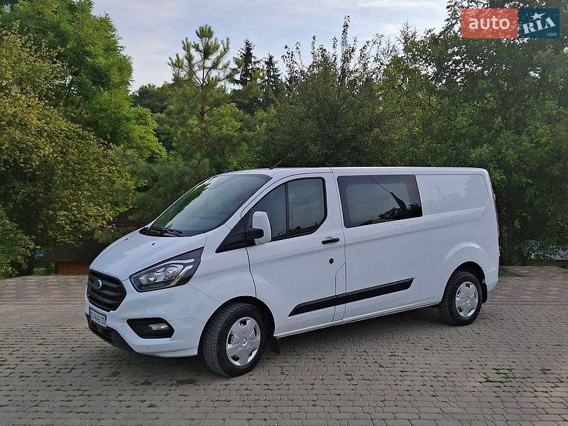 Грузопассажирский фургон Ford Transit Custom 2019 в Хоросткове