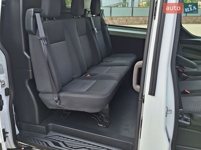 Грузопассажирский фургон Ford Transit Custom 2019 в Хоросткове