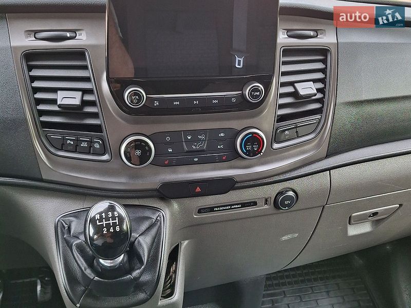 Грузопассажирский фургон Ford Transit Custom 2019 в Хоросткове
