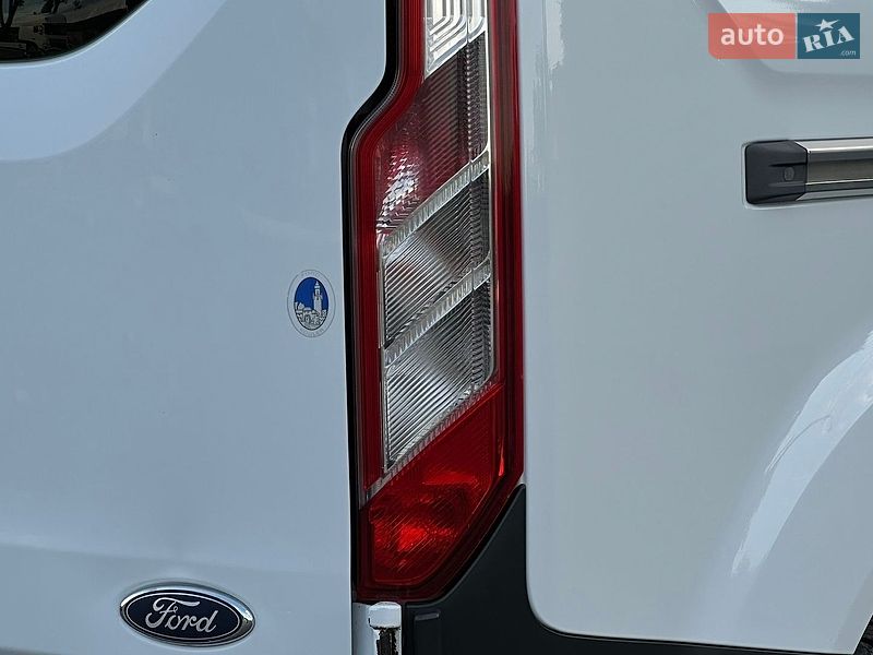 Минивэн Ford Transit Custom 2015 в Самборе