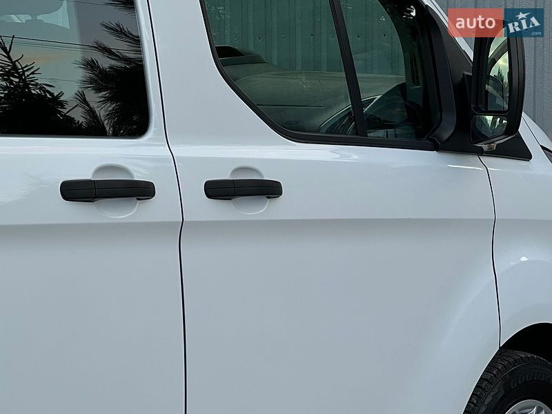 Минивэн Ford Transit Custom 2015 в Самборе