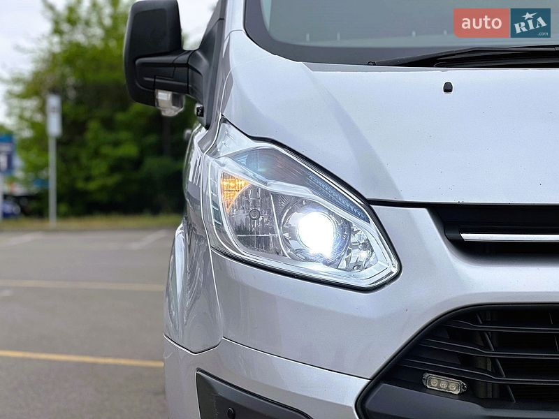 Вантажний фургон Ford Transit Custom 2015 в Києві