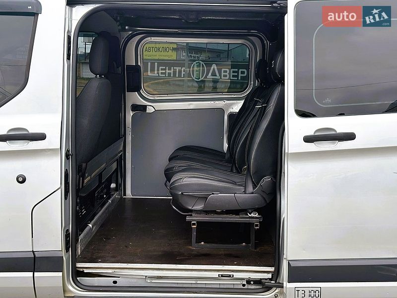 Вантажний фургон Ford Transit Custom 2015 в Києві