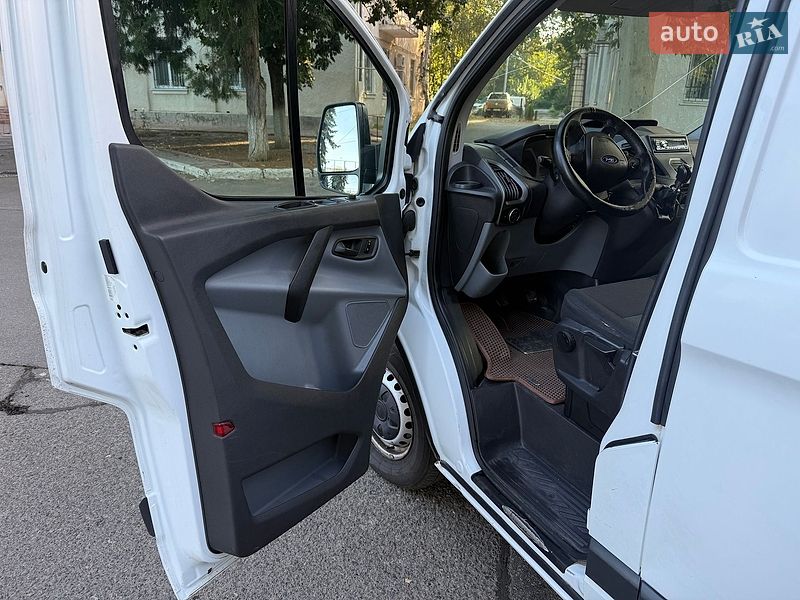 Вантажний фургон Ford Transit Custom 2016 в Одесі