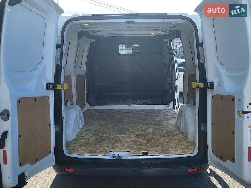 Вантажний фургон Ford Transit Custom 2017 в Києві