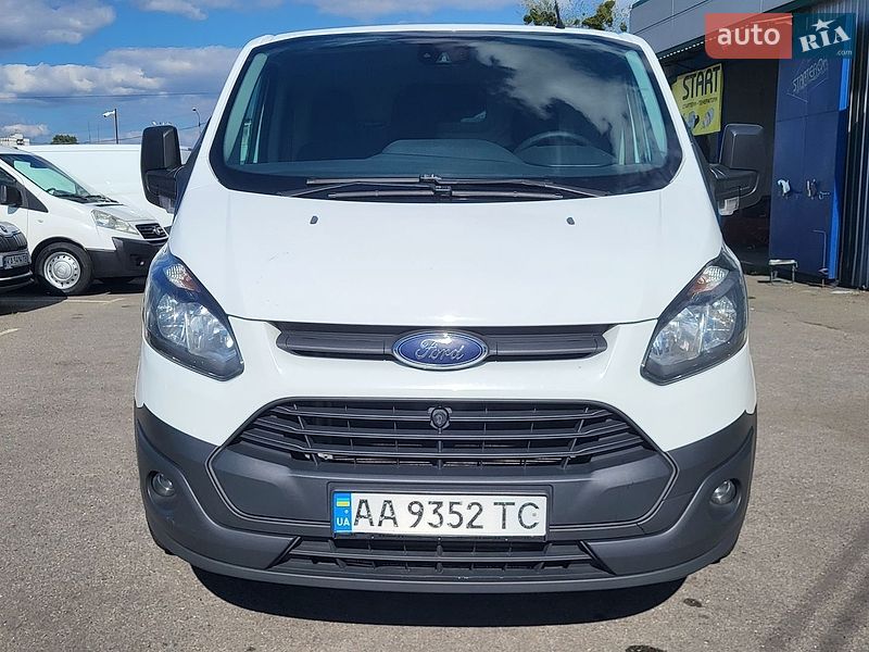 Вантажний фургон Ford Transit Custom 2017 в Києві