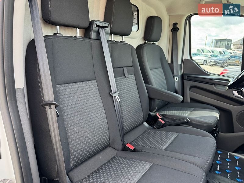 Вантажний фургон Ford Transit Custom 2021 в Рівному