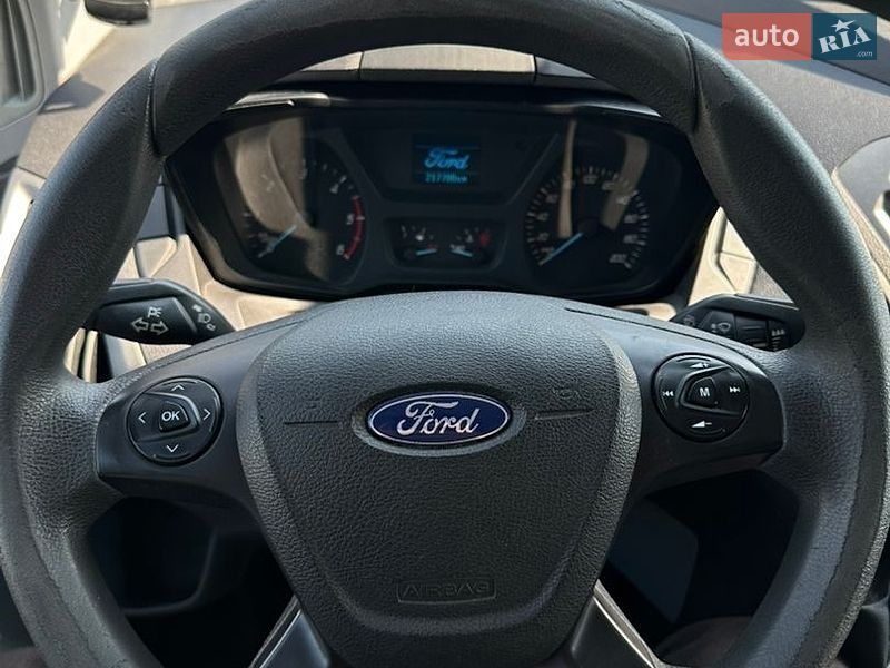 Грузовой фургон Ford Transit Custom 2017 в Киеве