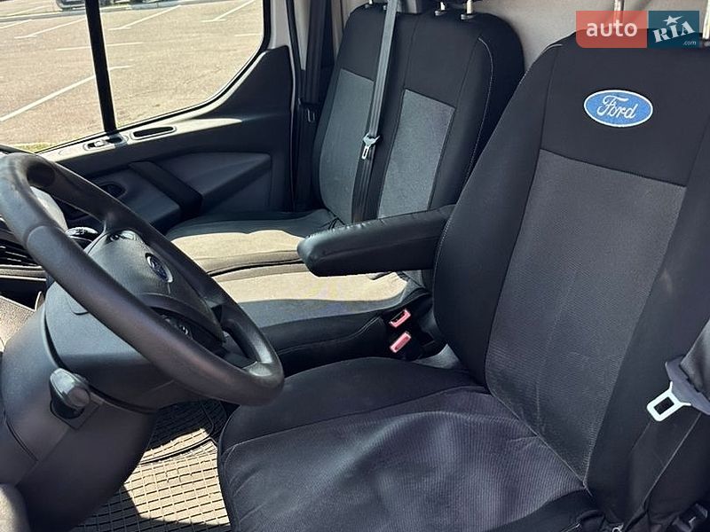 Грузовой фургон Ford Transit Custom 2017 в Киеве